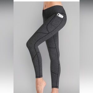 NWT Repose Woman’s‎ leggings size Large